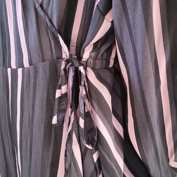 Torrid Striped Tie Front Blouse - Picture 2 of 7